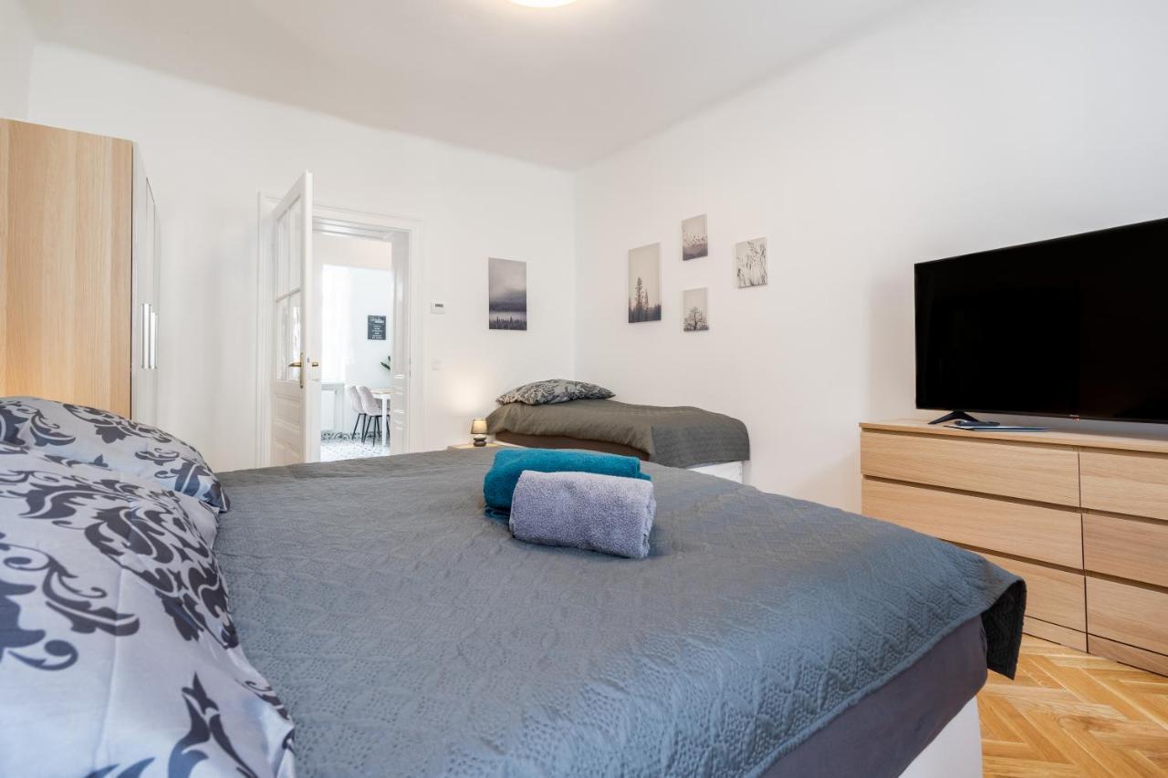 Revliving Apartments Eggenburg Ngoại thất bức ảnh