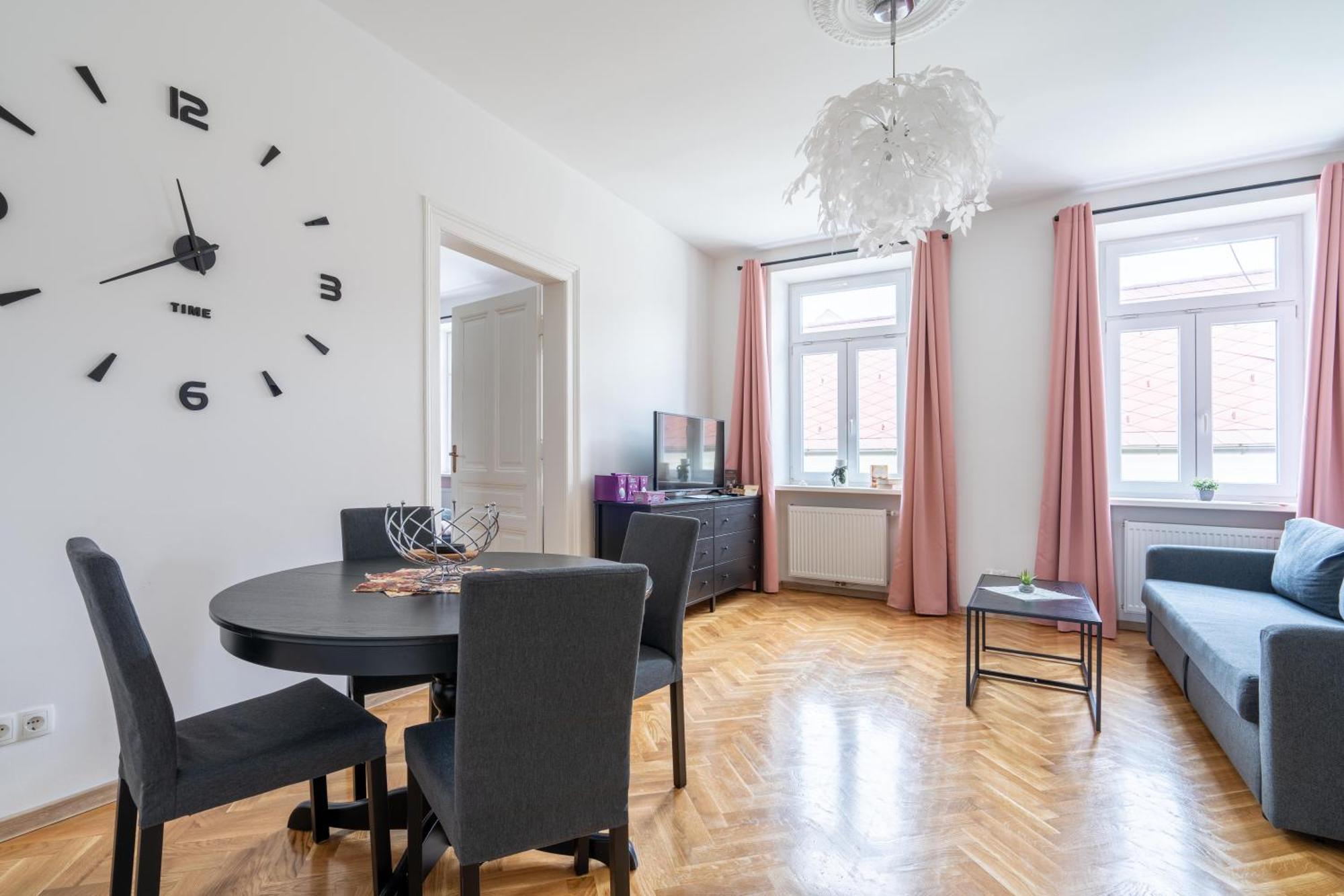 Revliving Apartments Eggenburg Ngoại thất bức ảnh